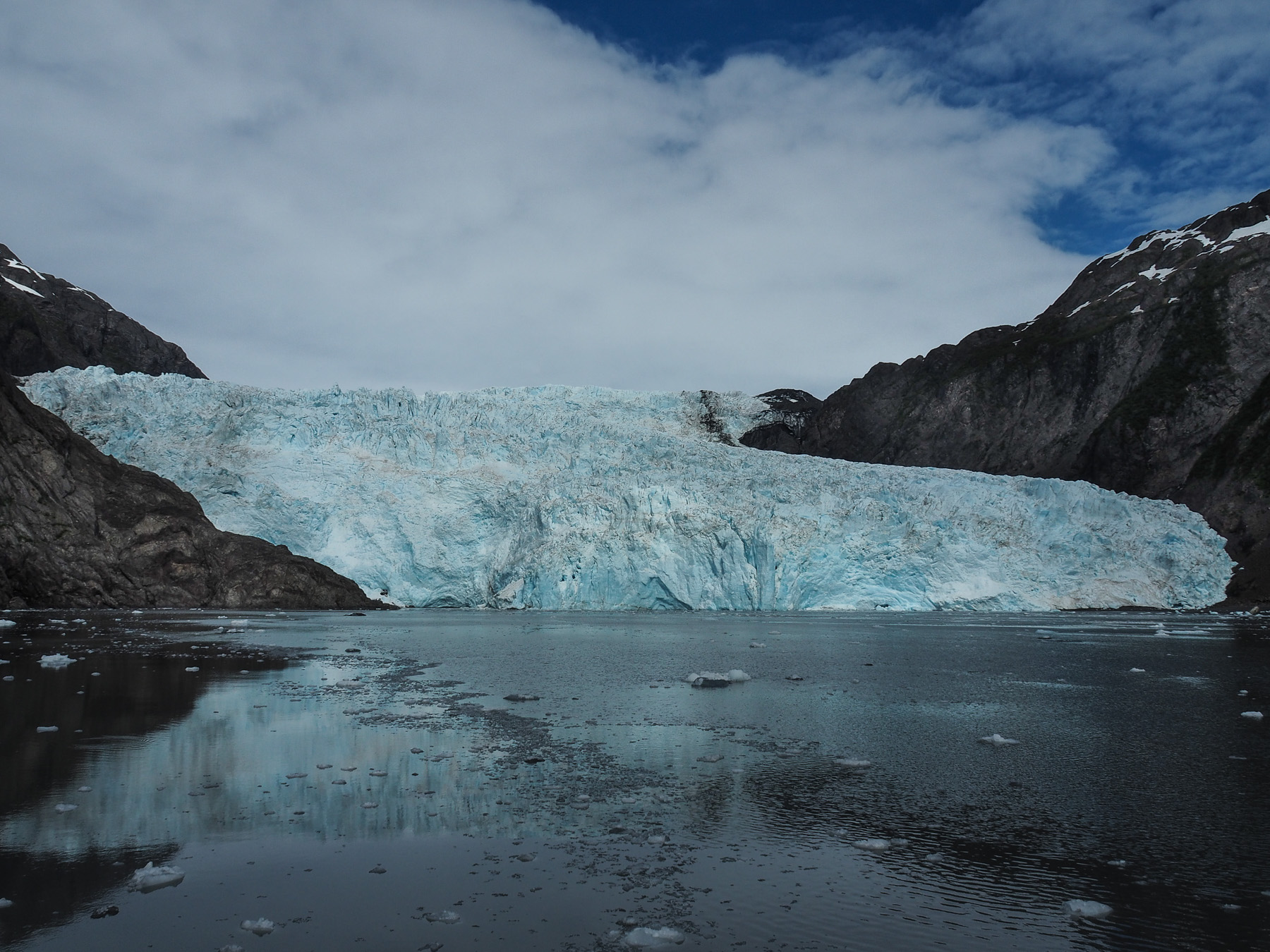 beeindruckender Gletscherabbruch ins Meer