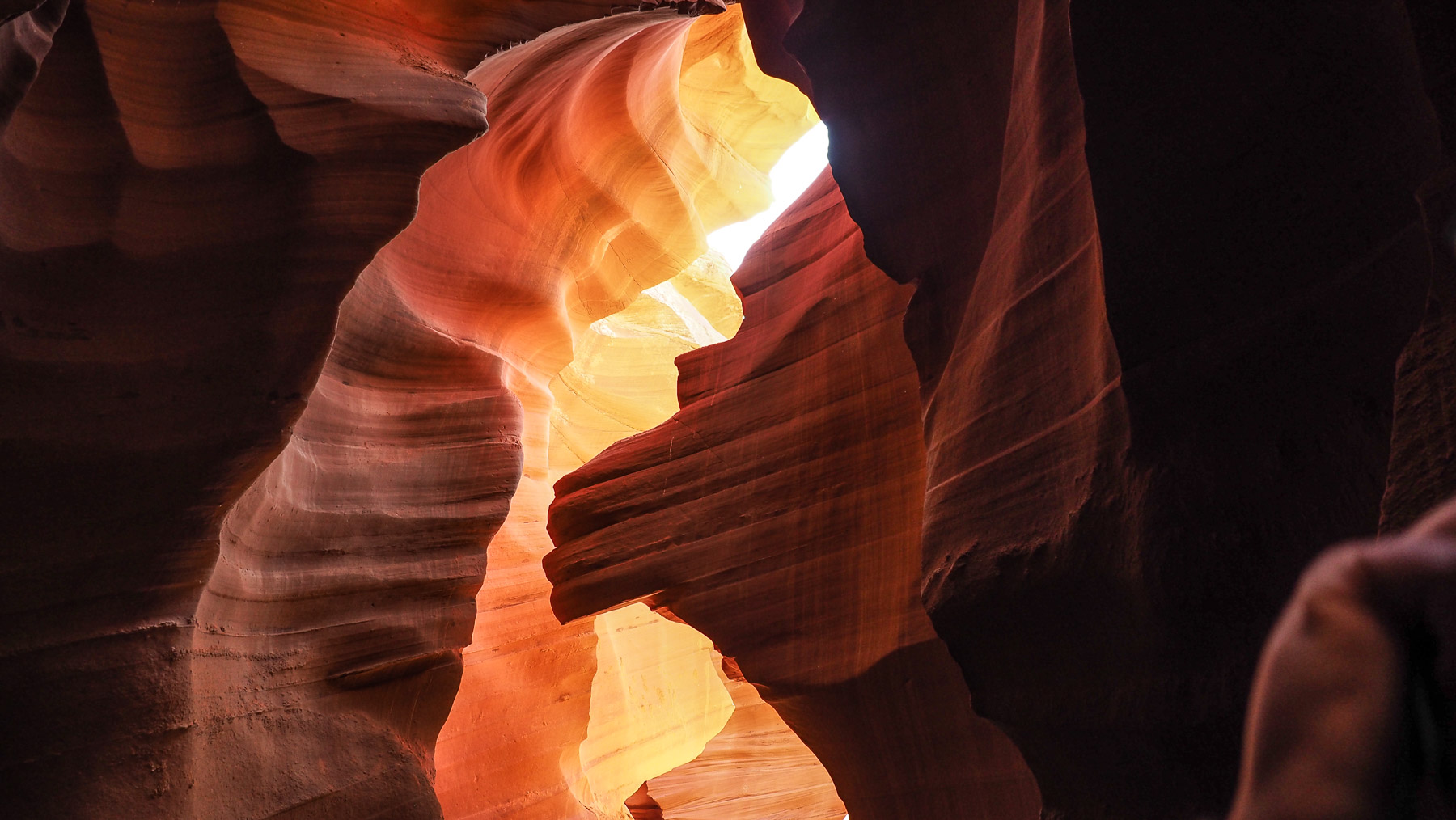 Licht und Schatten in den roten Sandsteinformationen