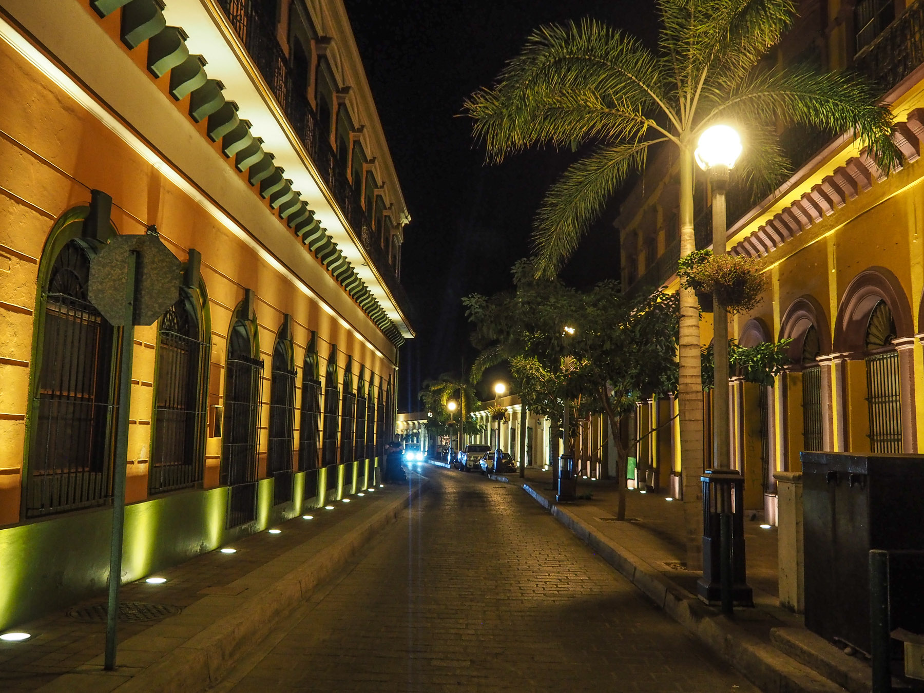 Schön beleuchtete Altstadt von Mazatlán