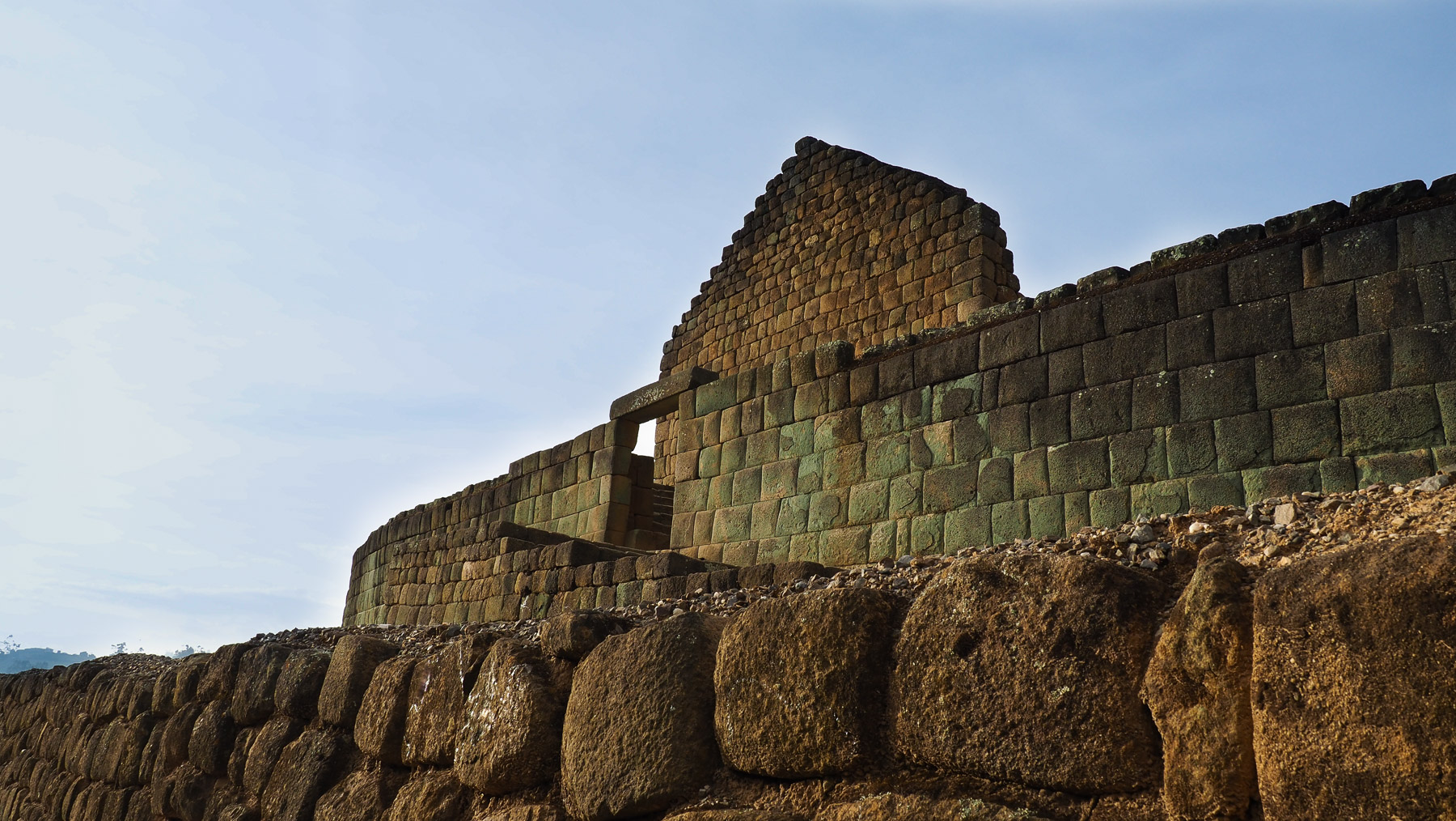 Die charakteristischen Inkasteinmauern