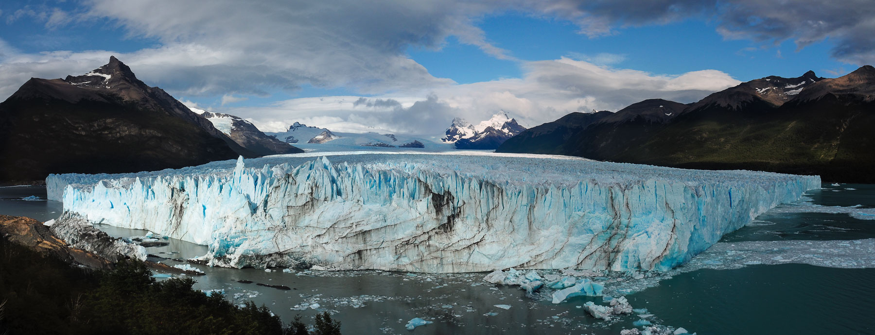 Perito Moreno in seiner ganzen Schönheit